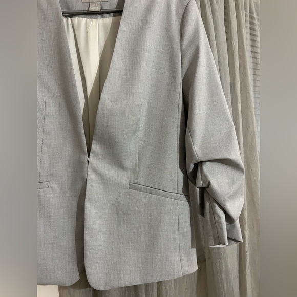 gray blazer - Picture 4 of 4